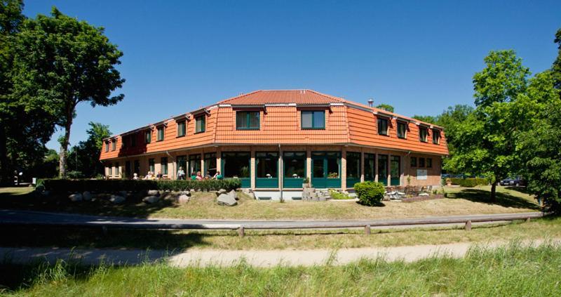 Nationalparkhotel Kranichrast Schwarzenhof Екстер'єр фото